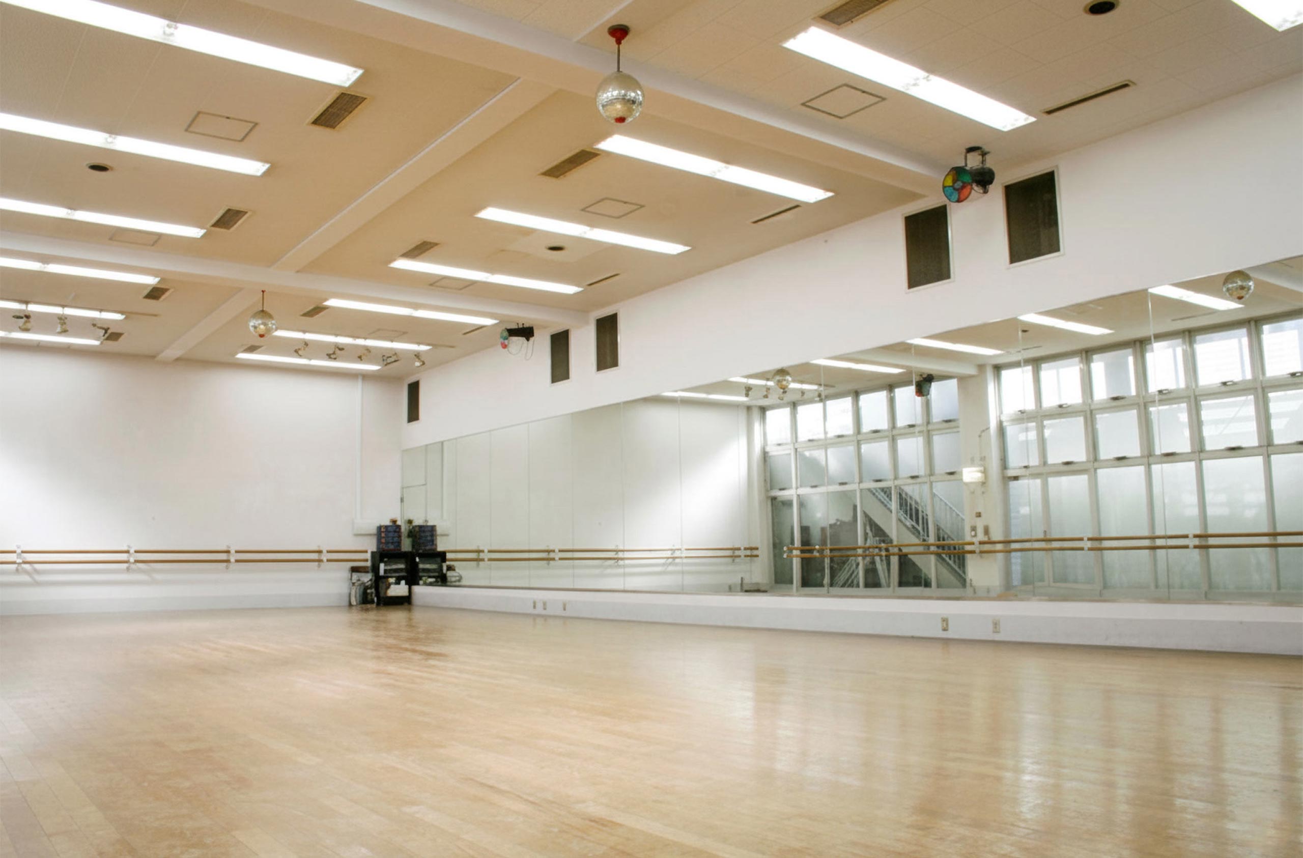 バレエスタジオの風景